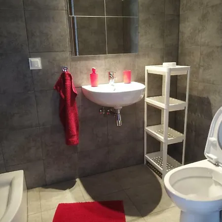 Gorska Poziomka Konukevi Radkow