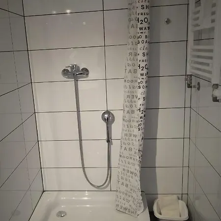 Gorska Poziomka Konukevi