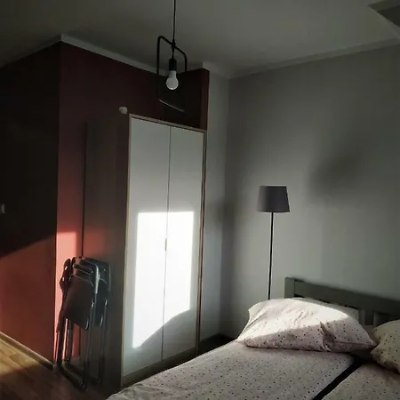 Gorska Poziomka Konukevi *